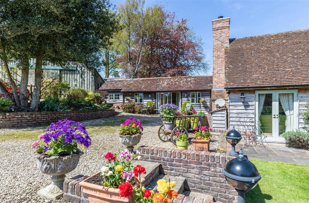 Your tranquil countryside retreat at Alpaca Cottage, Dorchester