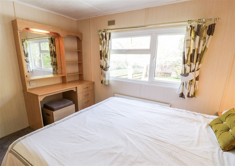 This is a bedroom (photo 2) at Alpine Lodge, Rhyd-y-Foel near Abergele