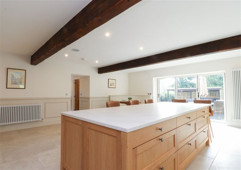 Kitchen (photo 2) at Alston House, Longridge