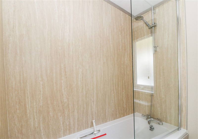 Bathroom at Altair Lodge, St Fillans