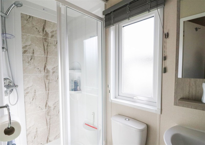 This is the bathroom at Altair Lodge, St Fillans
