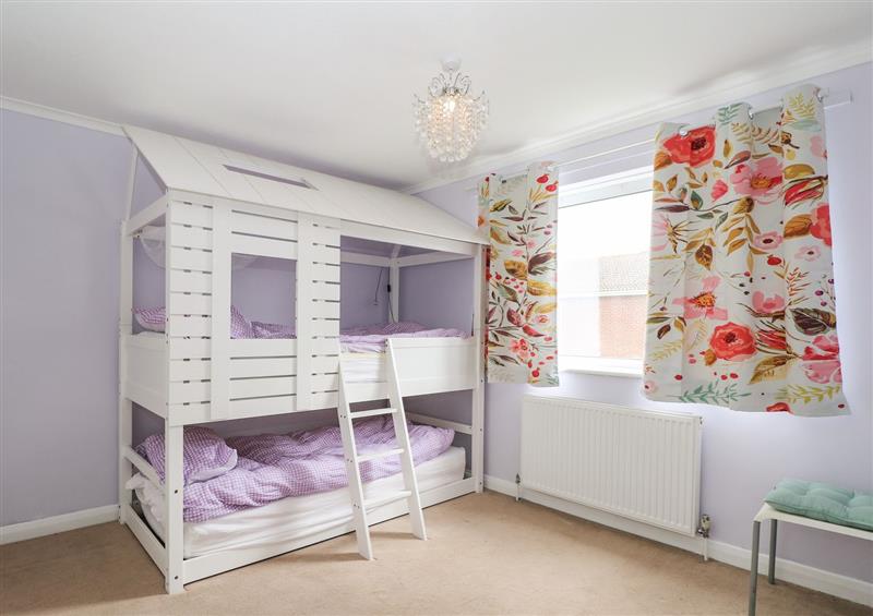 This is a bedroom (photo 3) at Alverstone Seaside, Gosport