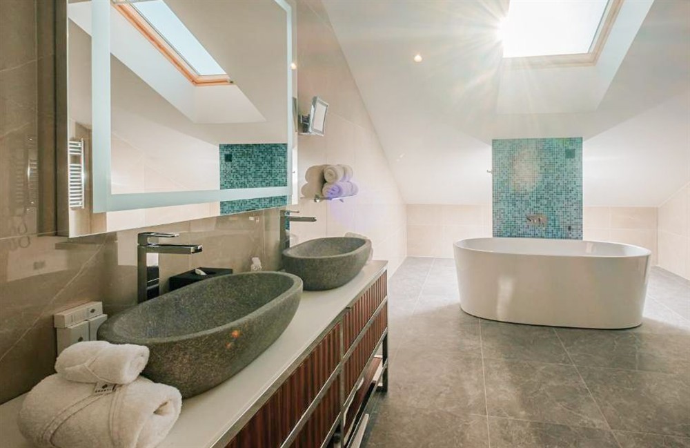 Ananti Deluxe Duplex Suite