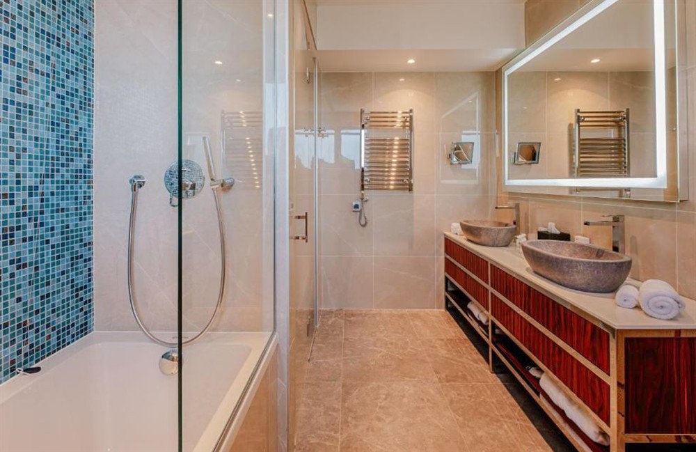 Ananti Deluxe Suite