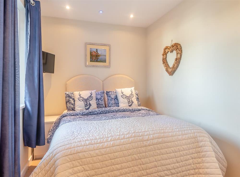 Double bedroom (photo 3) at Anchor Cottage in Hayling Island, Hampshire