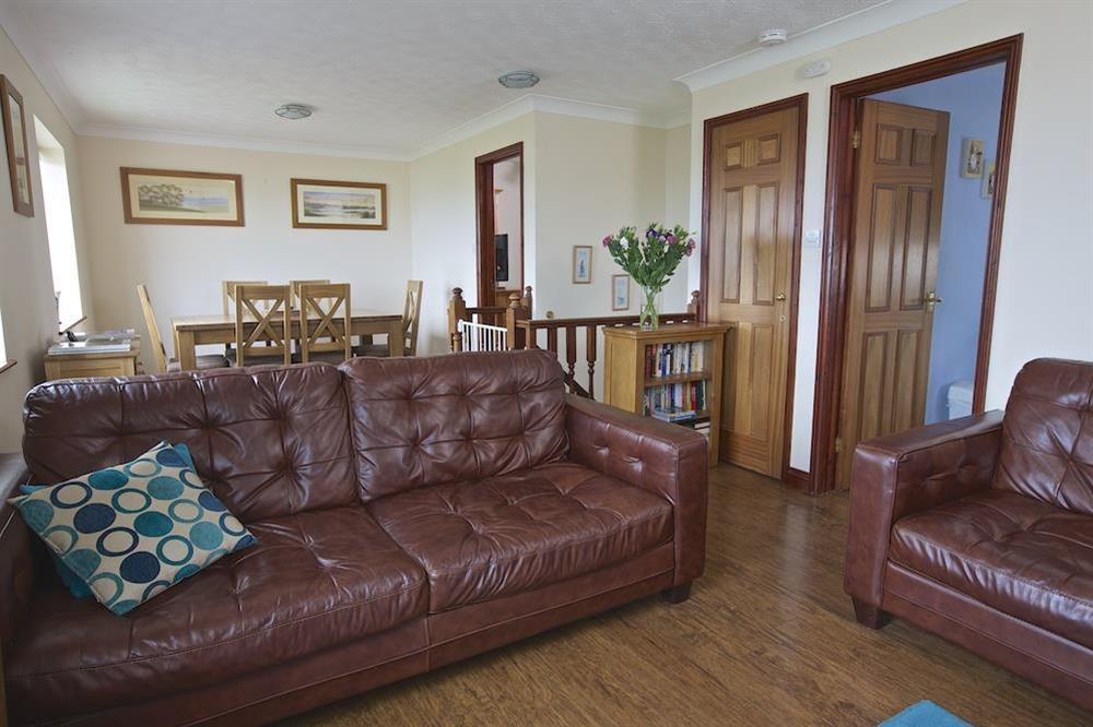Lounge with dining area at Anchor Ley in Torcross, Kingsbridge