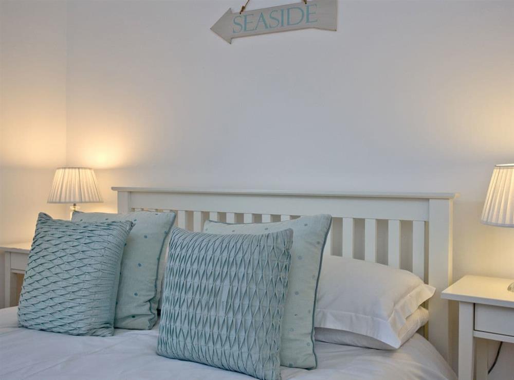 Attractive double bedroom at Anchor Loft in Fowey, Cornwall