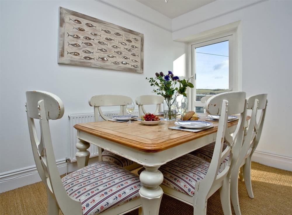 Beautifully presented dining area at Anchor Loft in Fowey, Cornwall