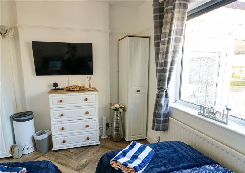Bedroom (photo 3) at Annedd Wen, Rhosneigr