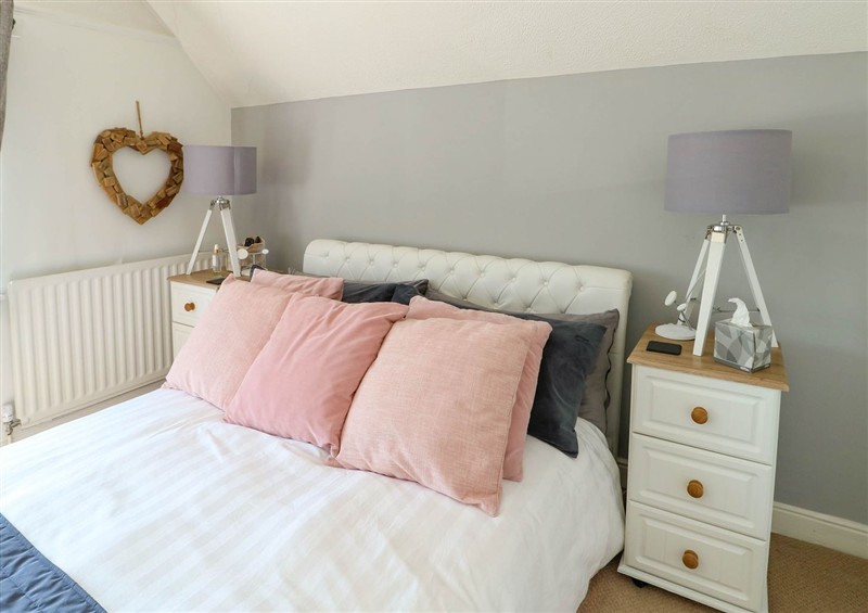 This is a bedroom (photo 2) at Annedd Wen, Rhosneigr