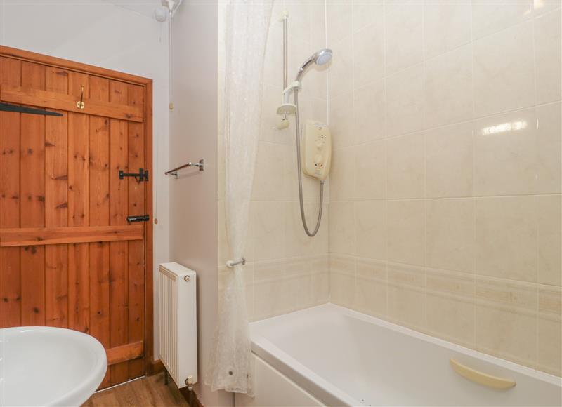 Bathroom at Anvil Cottage, Gatcombe near Blakeney