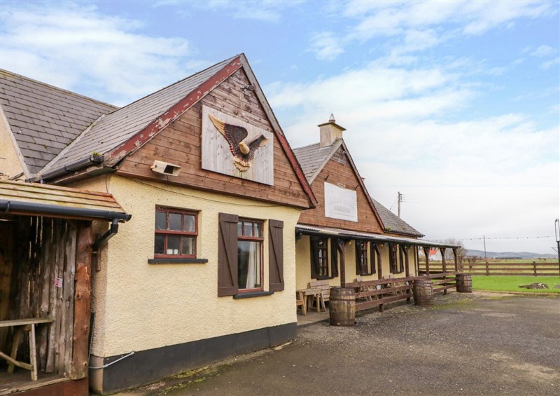 The setting at Apache Falls Lodge, Castlerock