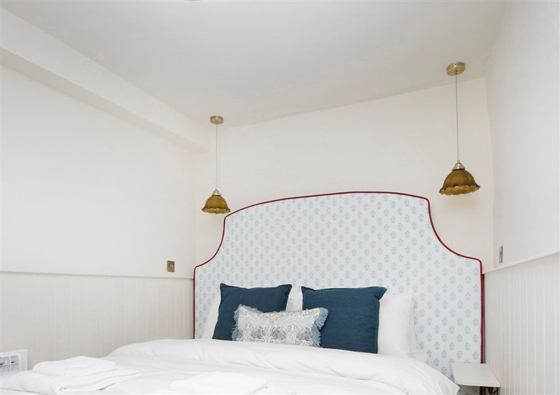 One of the 2 bedrooms at Apartment 1, 86 Dyer Street, Cirencester