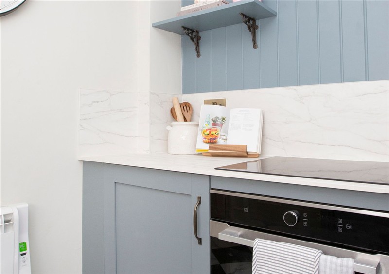 The kitchen at Apartment 1, 86 Dyer Street, Cirencester