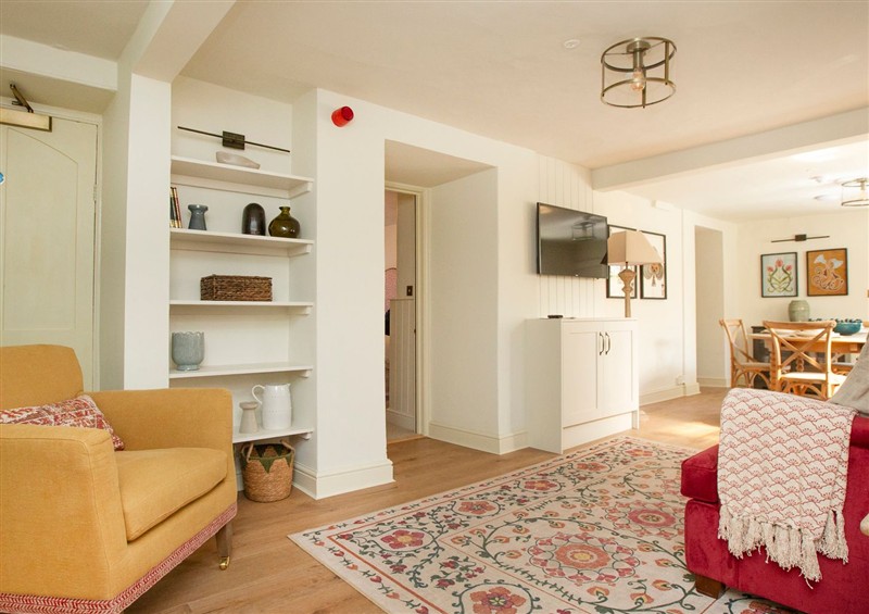 The living area (photo 3) at Apartment 1, 86 Dyer Street, Cirencester