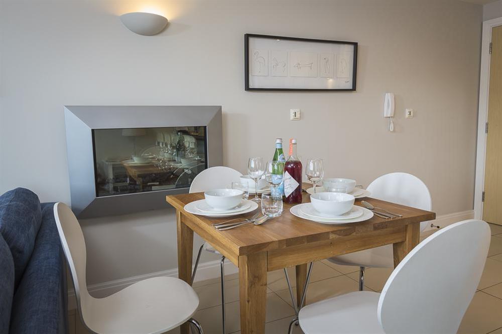 Dining area at Apartment 1, Oceans Edge in Thurlestone Sands, Nr Kingsbridge