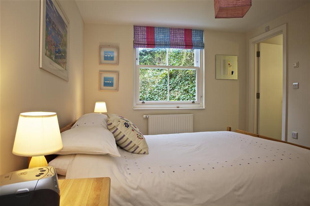 Master bedroom with en suite bathroom at Apartment 13 Combehaven in Allenheyes Road, Salcombe