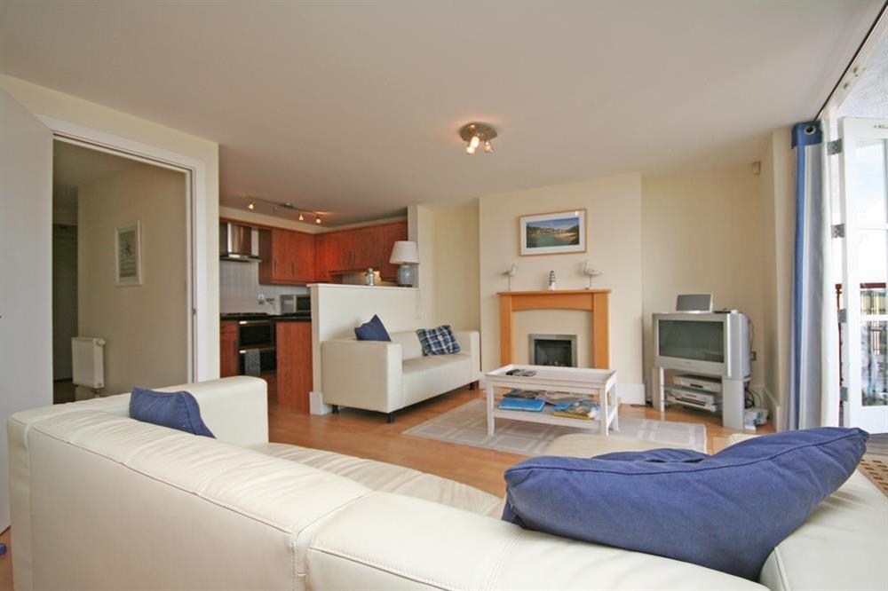 Living room area (photo 2) at Apartment 15 Combehaven in Allenheyes Road, Salcombe