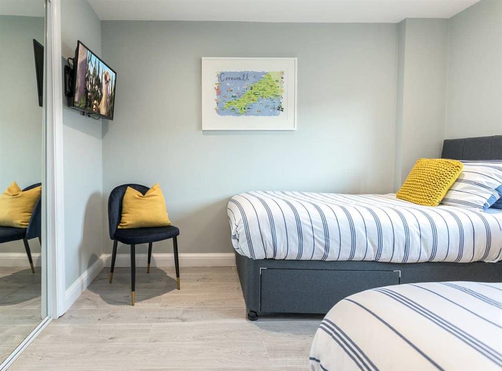 Twin bedroom at Apartment 19 in Newquay, Cornwall