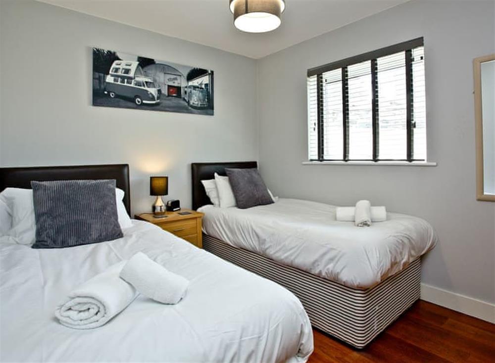 Charming twin bedroom at Apartment 2, Ocean 1 in Newquay, Cornwall