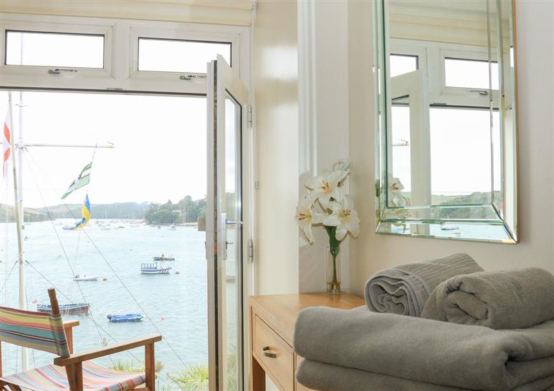Inside at Apartment 24, Salcombe