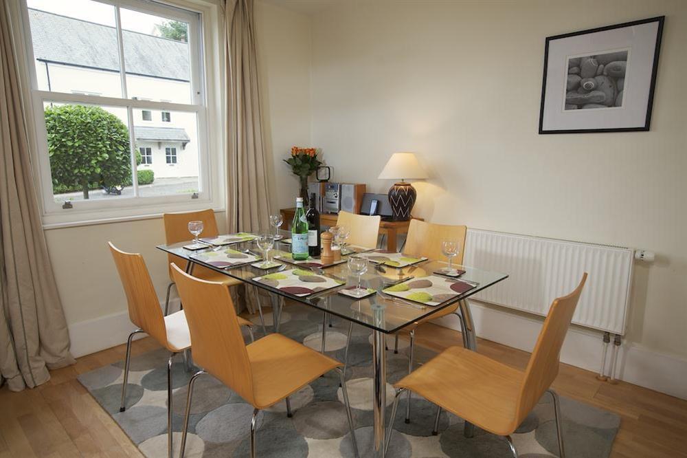 Dining area at Apartment 3 Combehaven in Allenhayes Road, Salcombe