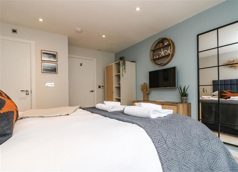 This is a bedroom at Apartment 3 Fistral Beach, Newquay
