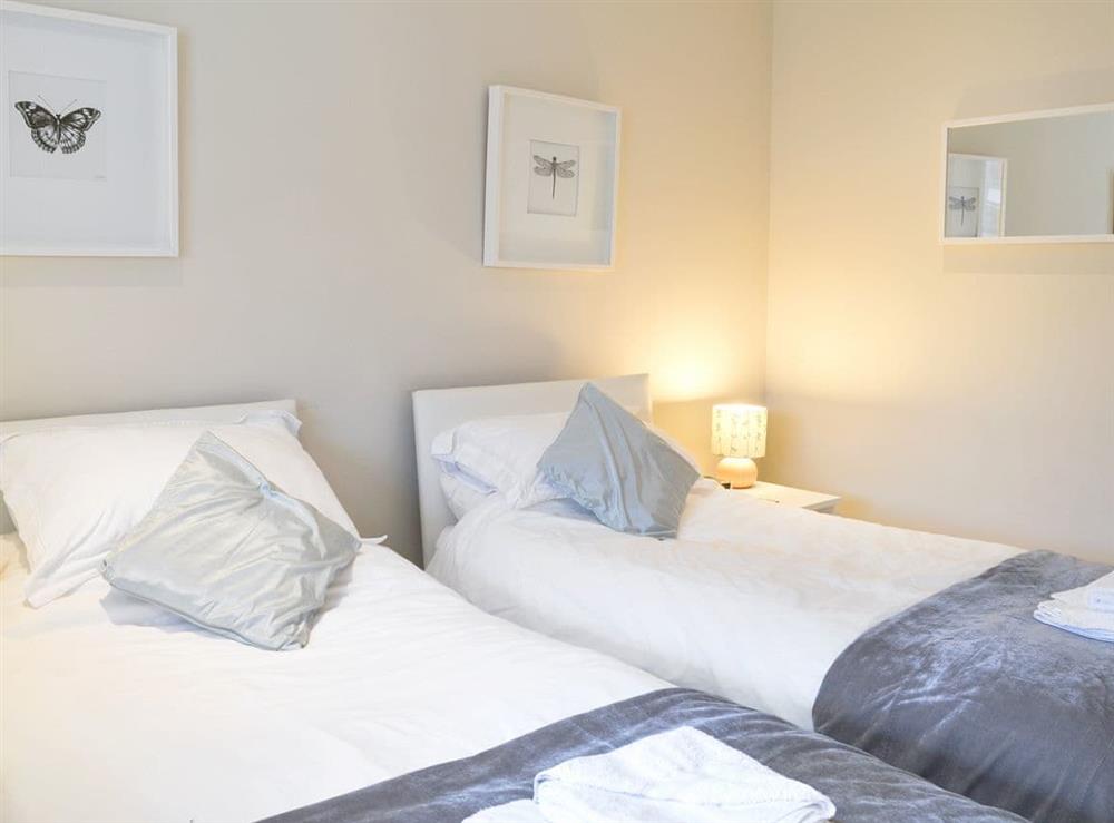 Comfy twin bedroom at Apartment 50 in Westward Ho!, Devon