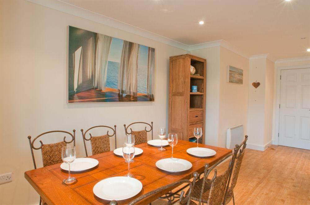 Dining table with seating for six at Apartment 6  Bolt Head in , Salcombe