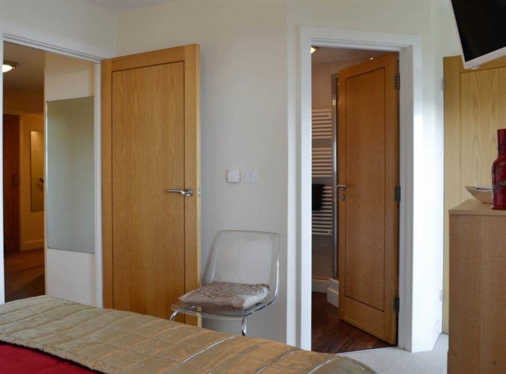 Double bedroom with en-suite at Apartment 6 in Ilfracombe, Devon., Great Britain