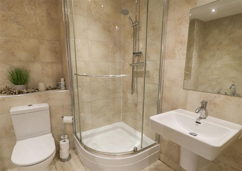 Bathroom at Apartment 6, Morfa Nefyn