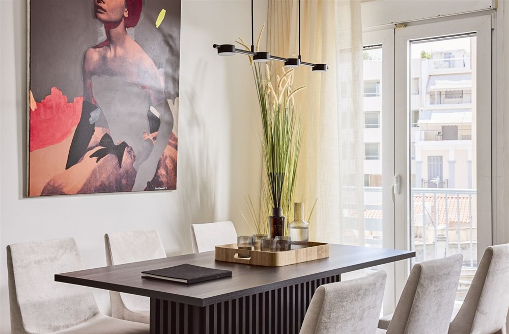 Apartment Acro