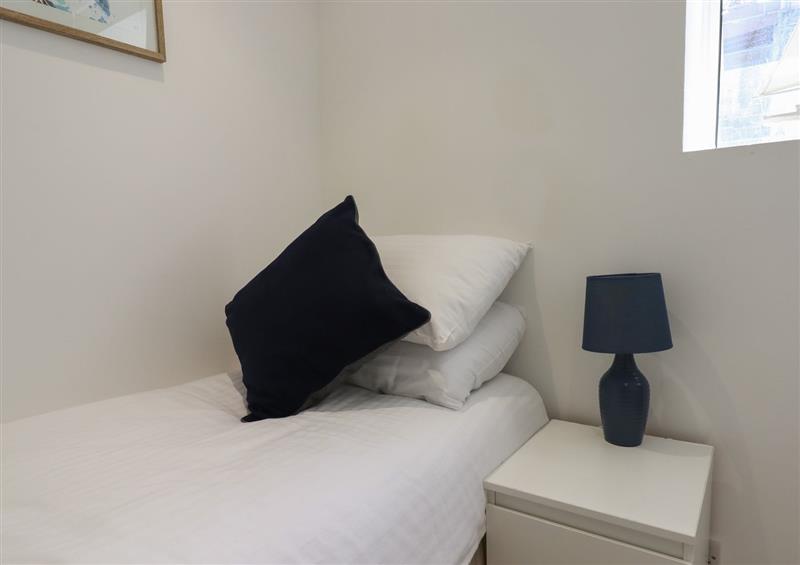 A bedroom in Apartment at Morningside Hotel at Apartment at Morningside Hotel, Torquay