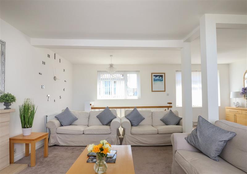The living area at Apartment at Morningside Hotel, Torquay