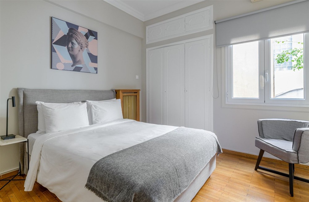 Apartment Aura