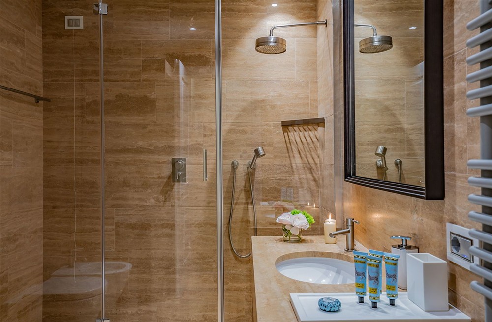 Apartment Fuseri