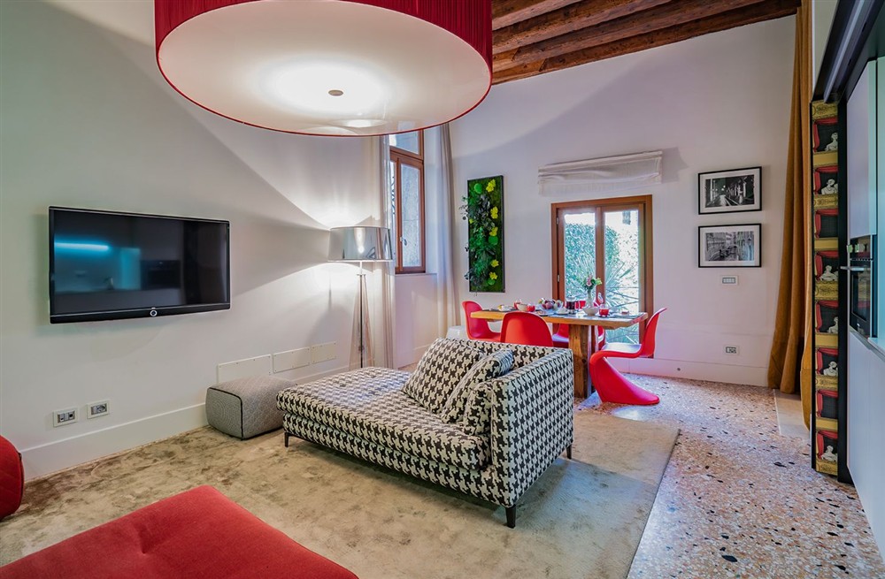 Apartment Fuseri