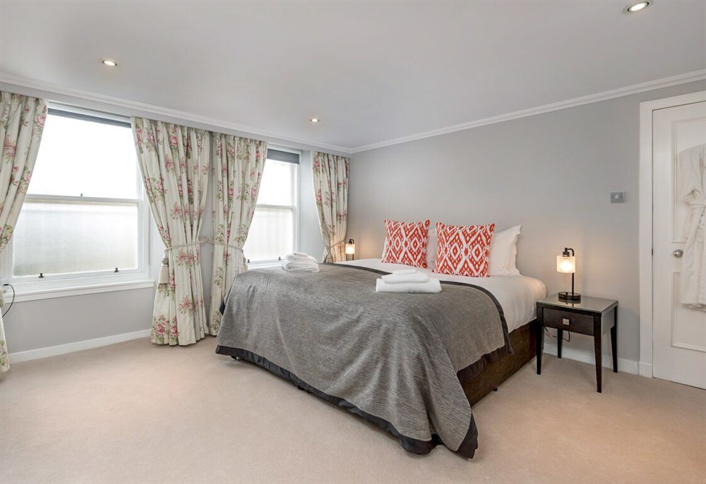 Apartment Holyrood (photo 8) at Apartment Holyrood in Edinburgh, Midlothian