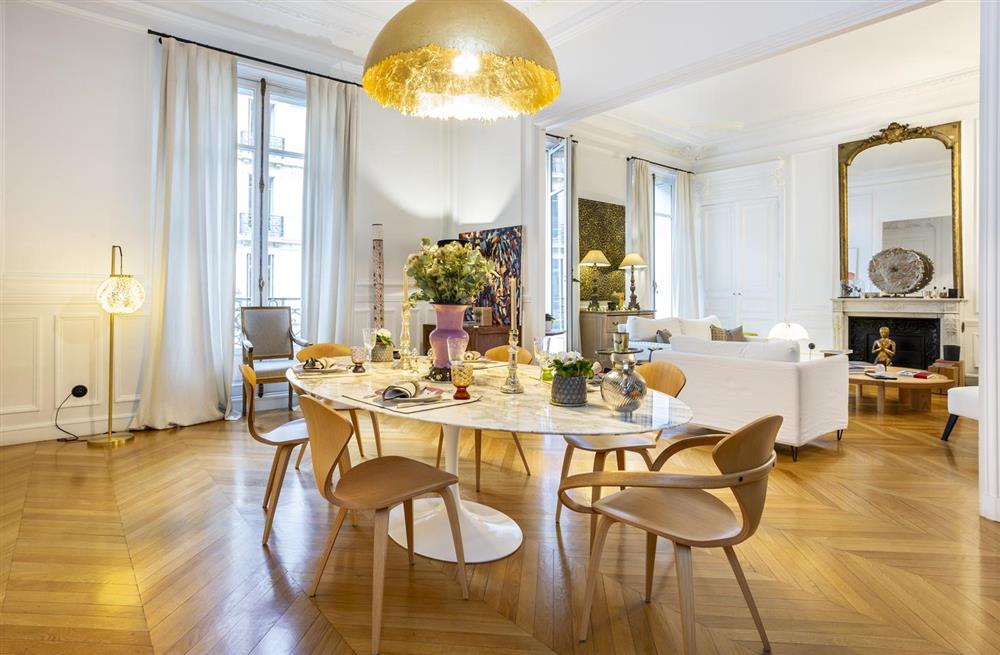Apartment Monceau