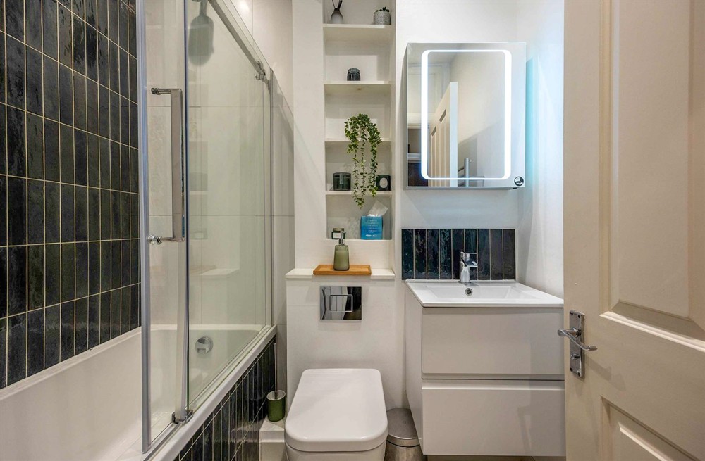 Apartment Oxberry (photo 15) at Apartment Oxberry in London, London