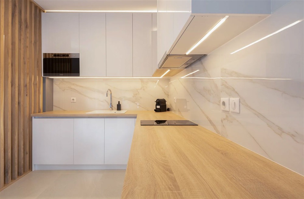 Apartment Paras