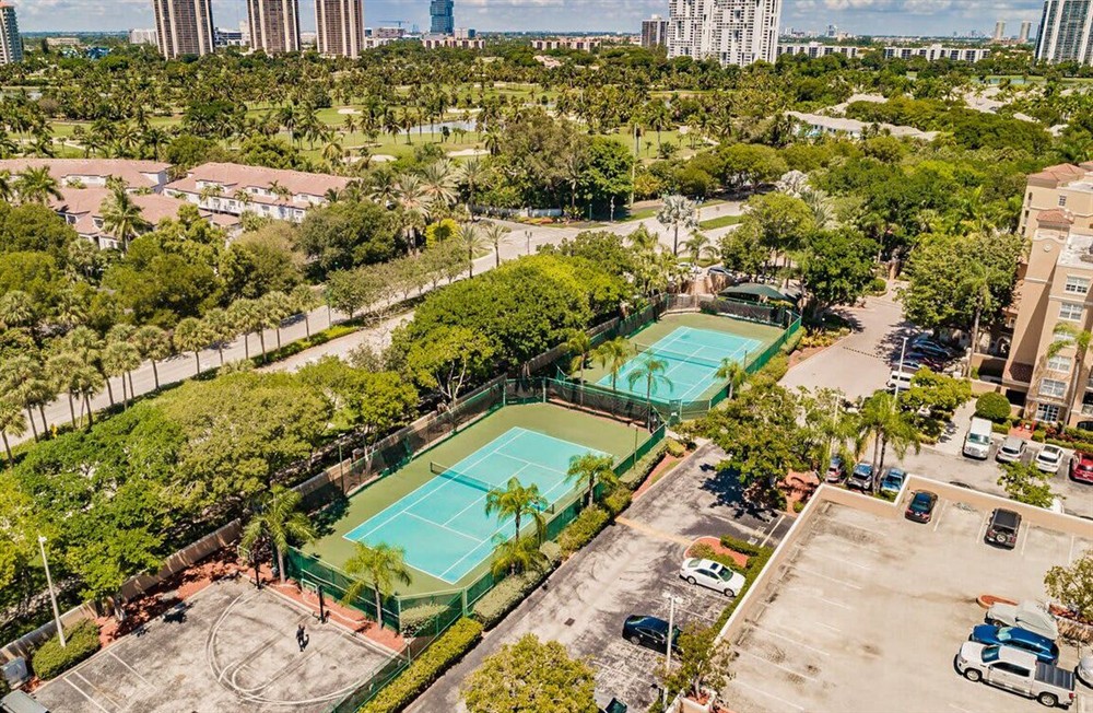 Apartment Turnberry
