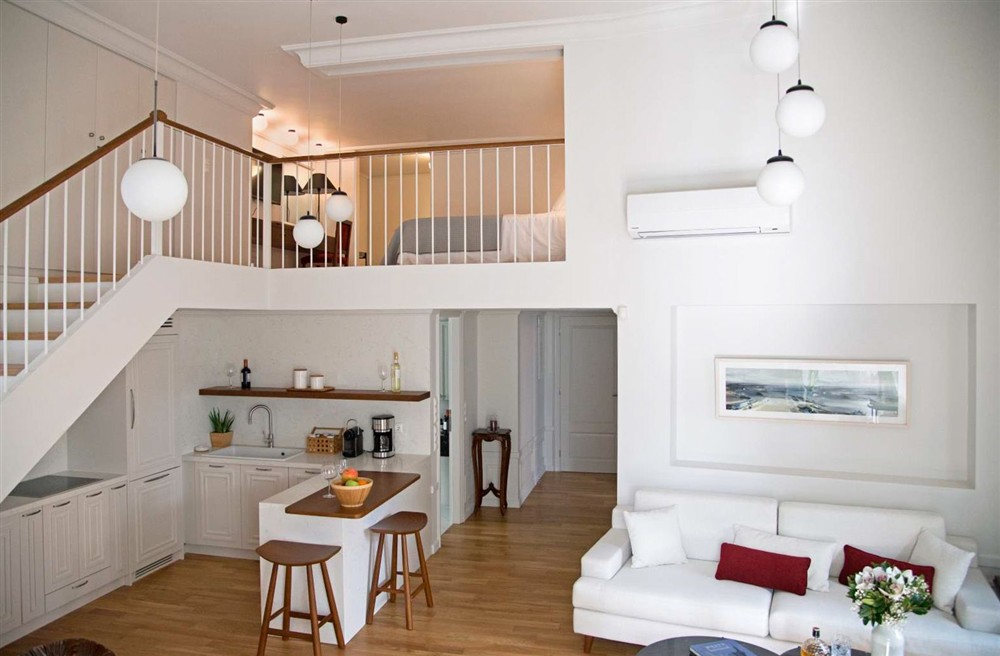 Apeliotis Residence