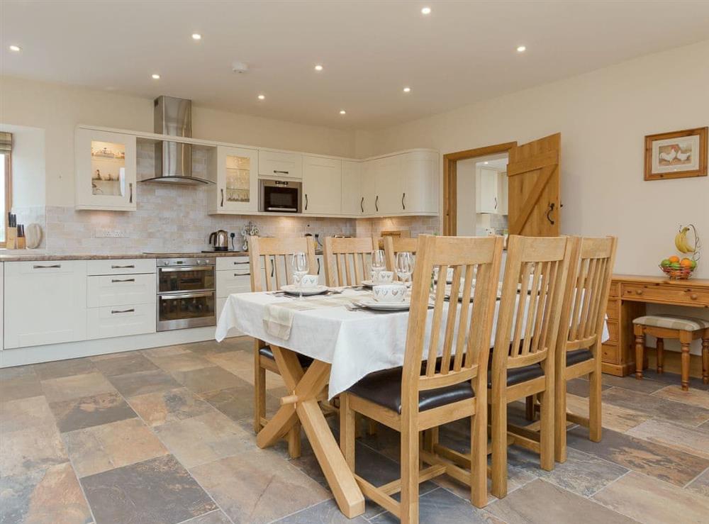 Well presented kitchen/ dining room at Apple Barn in West Pennard, near Glastonbury, Somerset