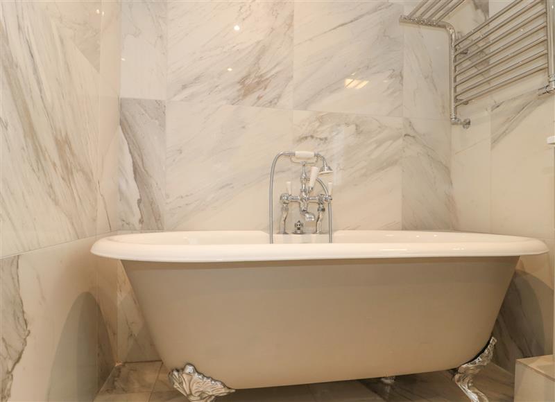 Bathroom at Apple Blossom House, Shipton Gorge