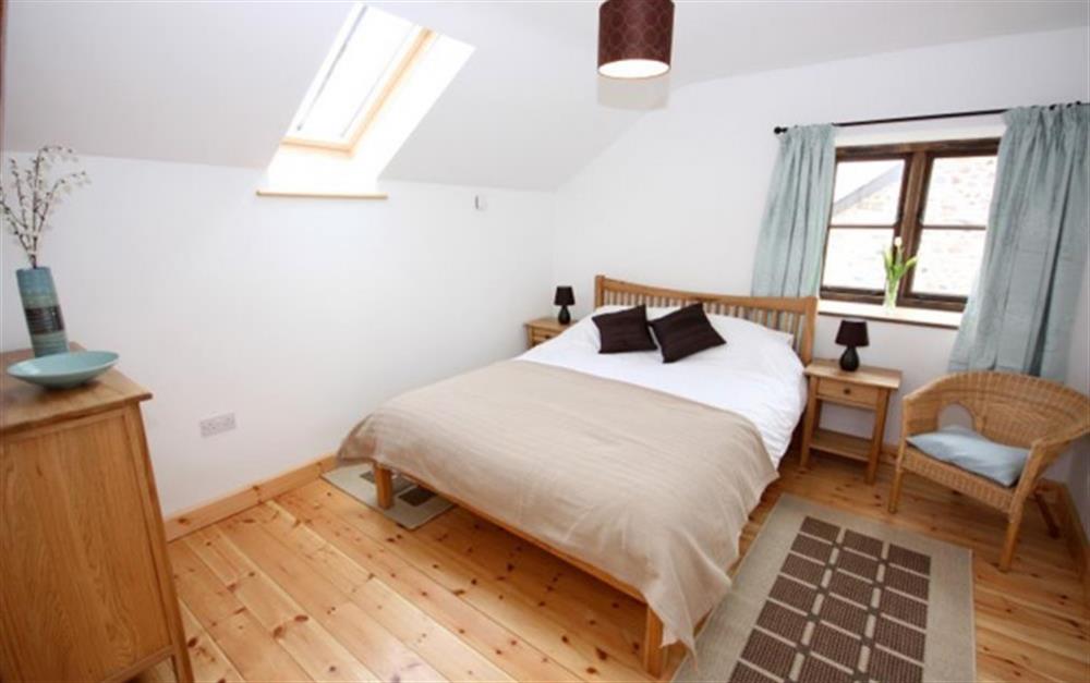 King size double bedroom at Apple Tree Cottage, Awliscombe in Honiton