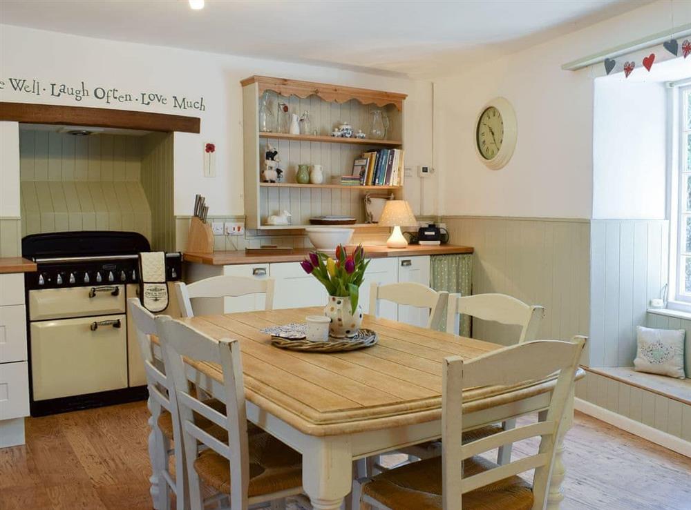 Well equipped kitchen/ dining room (photo 3) at Apple Tree Cottage in Shorwell, near Newport, Isle Of Wight
