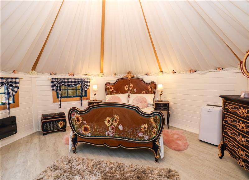 One of the bedrooms at Applejacks Orchard, Holywell