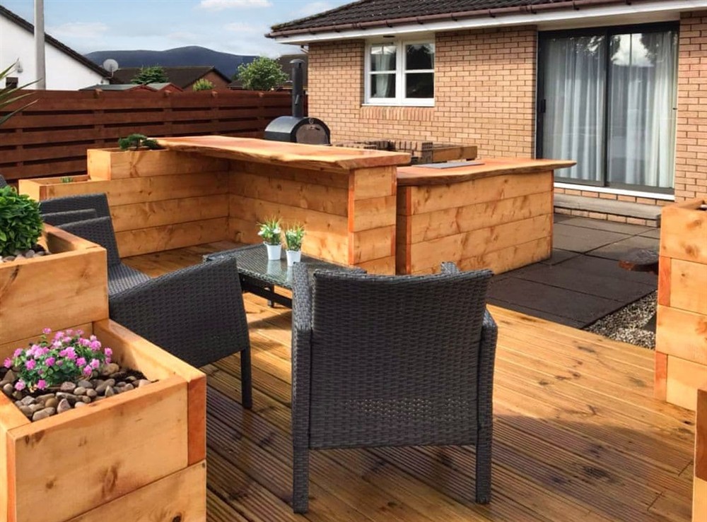 Sitting-out-area at Applewood Cottage in Aviemore, Inverness-Shire