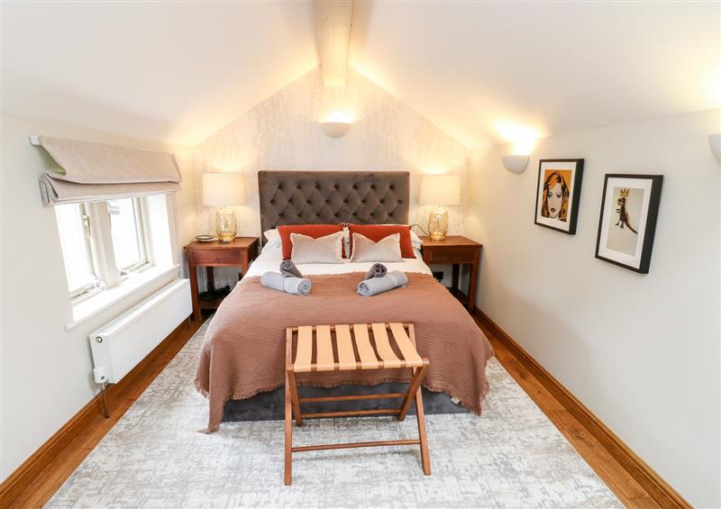 A bedroom in Apricot Cottage at Apricot Cottage, Holmfirth